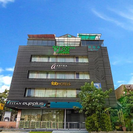 Fabhotel Astra Suites - Hsr Main Road Бенґалуру Екстер'єр фото